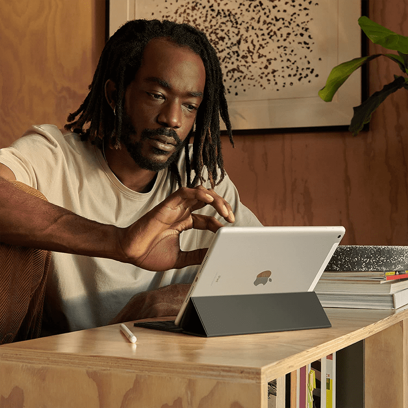 Refurbished - Apple 10.2" iPad 9th Generation (Wi-Fi, 256GB) - Space Grey