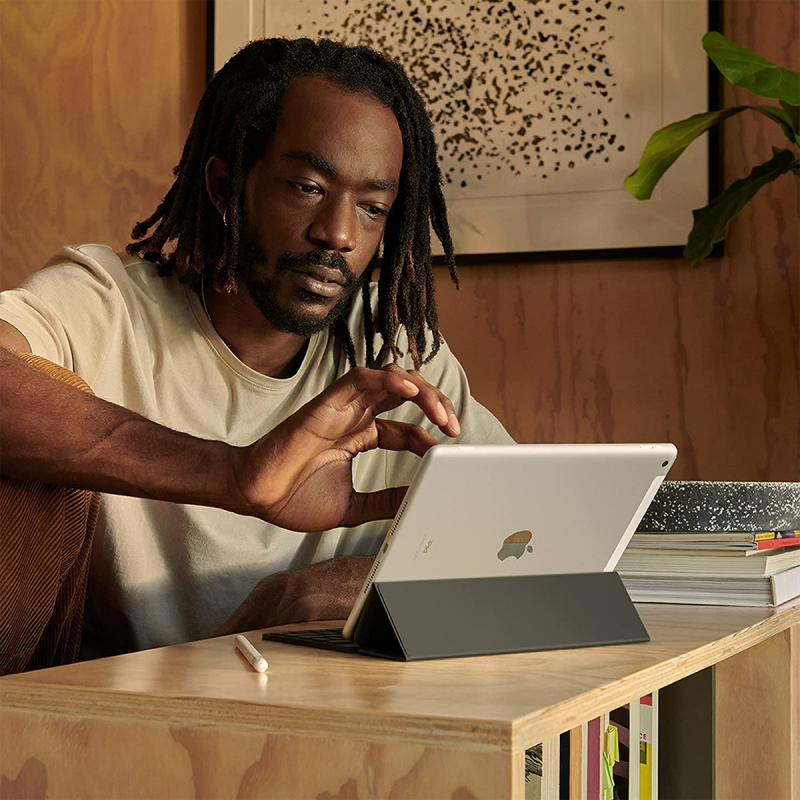 Refurbished - Apple 10.2" iPad 9th Generation (Wi-Fi, 64GB) - Silver